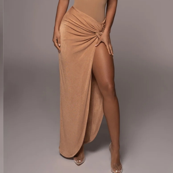 JLUXLABEL PECAN KIMORA SLINKY SKIRT/ SIZE M - Picture 4 of 14